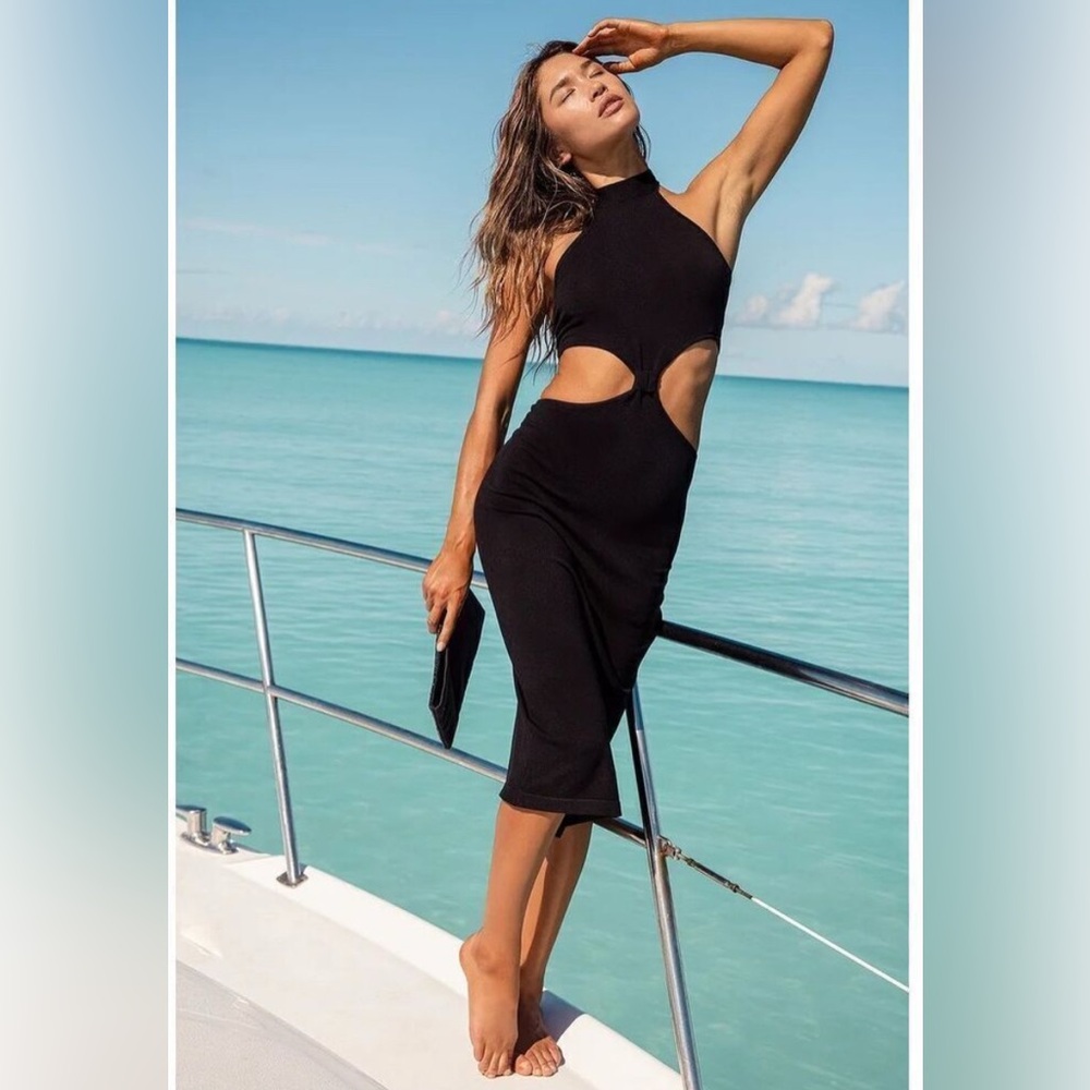 Lulus Loving It Black Knit Cutout Halter Bodycon Midi Dress